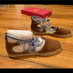 Never worn Tory Burch Lace-up Flat espadrille